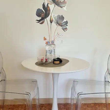 Bam Bam Tiburtina Гостевой дом 4*