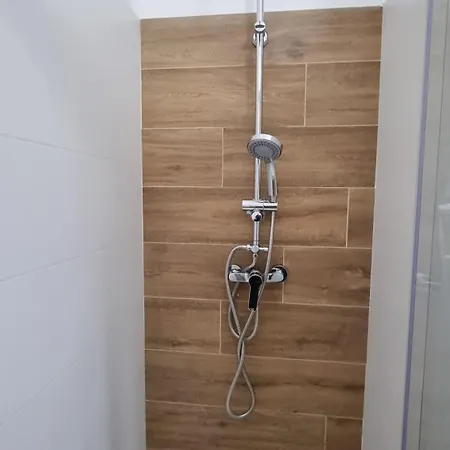 Bam Bam Tiburtina Pensjonat 4*